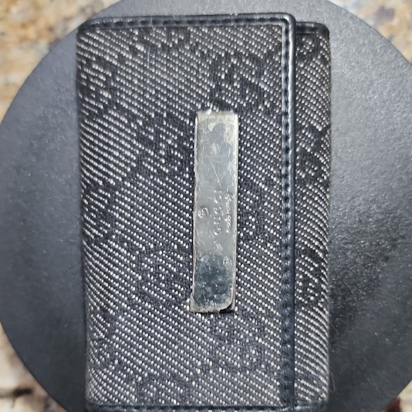 Black Gucci Patterned Key Holder with Silver Accent - Picture 1 of 8